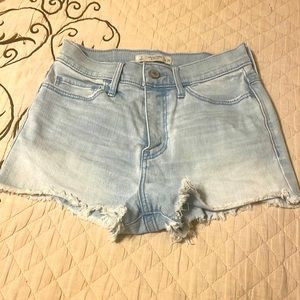 Like New: Abercrombie & Fitch Shorts